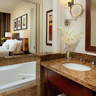 Westin Princeville Ocean Resort Villas — Sample Bathroom