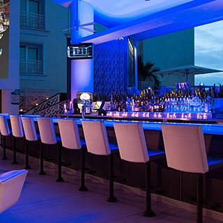 Renaissance Wind Creek Aruba - Ocean Suites — Bar and Restaurant