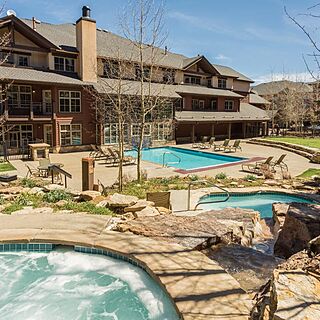 Grand Timber Lodge — Pool Area