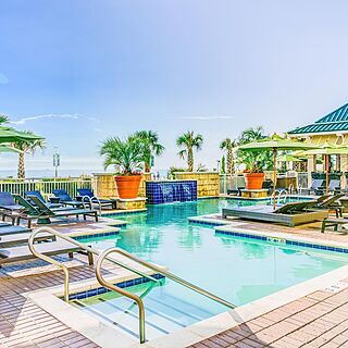Hilton Vacation Club Ocean Beach Club Virginia Beach — Pool