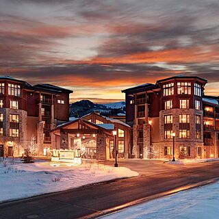 Sunrise Lodge by Hilton Grand Vacations — Exterior