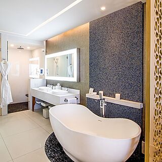Garza Blanca Resort & Spa Los Cabos — Sample Bathroom