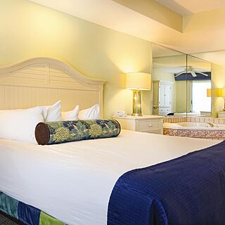 Club Wyndham Royal Vista — Sample Bedroom