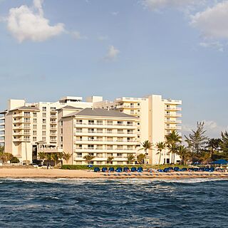 Club Wyndham Royal Vista — Exterior