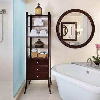 Kings' Land by Hilton Grand Vacations &mdash; Sample Bathroom