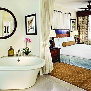 Kings' Land by Hilton Grand Vacations &mdash; Sample Bathroom