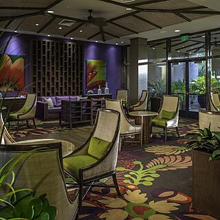 Tahiti Village — Lounge