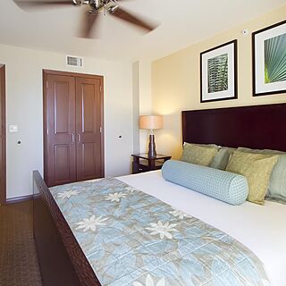 Club Wyndham at Waikiki Beach Walk — Bedroom
