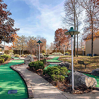 The Falls Village Resort &mdash; Mini Golf