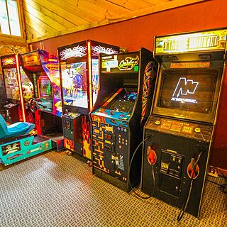 Smoketree Lodge — Arcade
