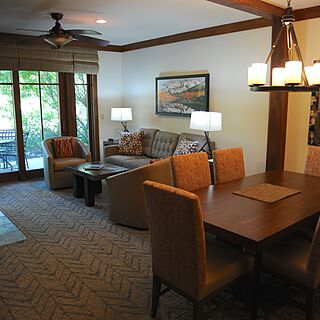Hyatt High Sierra Lodge — Sample living and dining area