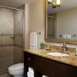 Hilton Grand Vacations at Anderson Ocean Club — Sample Bathroom