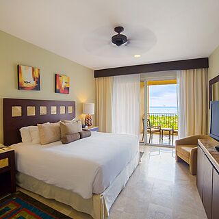 Villa del Palmar Cancun Luxury Beach Resort & Spa — Bedroom