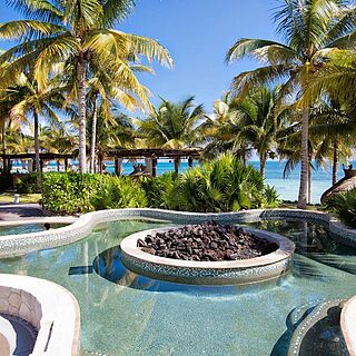 Villa del Palmar Cancun Luxury Beach Resort & Spa — Hot Tub