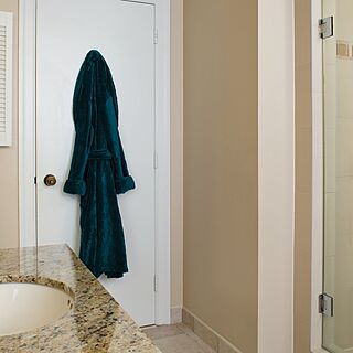 Marriott's Harbour Club at Harbour Town — Sample Bathroom