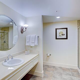 Turtle Cay Resort — Sample Bathroom