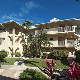 Plantation Village Beach Resort — Exterior