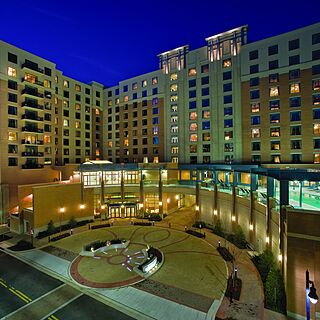 Club Wyndham National Harbor — Exterior and Entrance