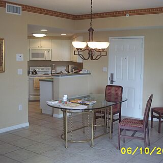Vacation Village at Weston — - Unit Kitchen and Dining Area