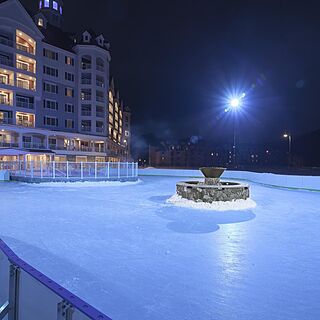 Riverwalk Resort at Loon Mountain — Pool