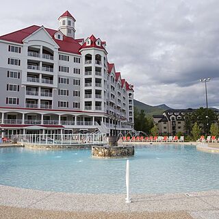 Riverwalk Resort at Loon Mountain — Pool