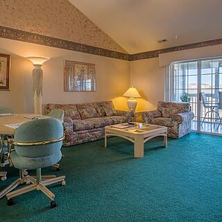Thousand Hills Golf Resort — Living Area