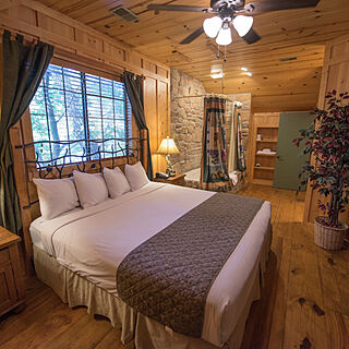 The Cabins at Green Mountain — Bedroom