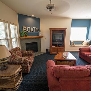 Branson Yacht Club &mdash; Living Area