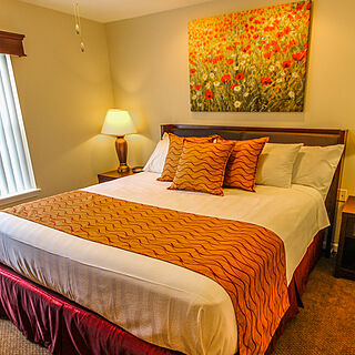 Grand Crowne Resort — Bedroom