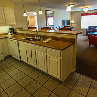 Grand Crowne Resort — Kitchen