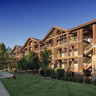 Palace View Resort by Spinnaker — Exterior