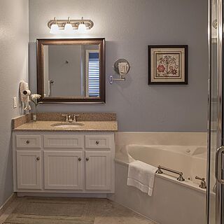 Palace View Resort by Spinnaker — Bathroom
