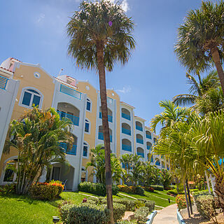 Costa Linda Beach Resort — Grounds
