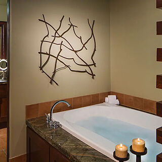 Hyatt Pinon Pointe — Sample Master bath in one- and two-bedroom units