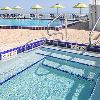Daytona SeaBreeze — Hot Tub