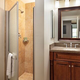 Marriott's StreamSide at Vail - Birch, Douglas, and Evergreen &mdash; Sample Bathroom - Douglas Building