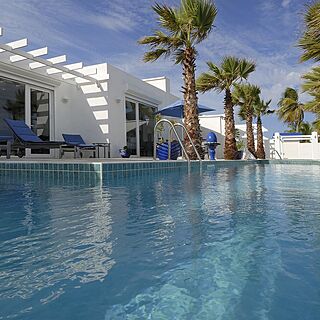 Coral Beach Club — Pool
