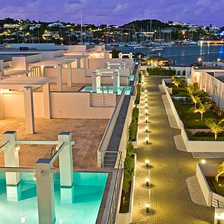 Coral Beach Club — Grounds