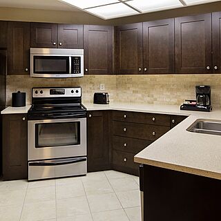 Delta Hotels by Marriott Grand Okanagan Resort — Kitchen
