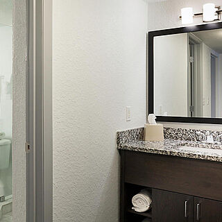 Solara Surfside — Bathroom