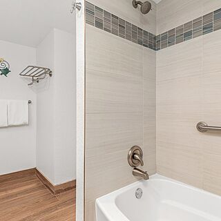 Costa del Sol Resort — Sample Bathroom
