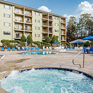 Laurel Crest Resort — one of two pools