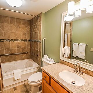 InnSeason Resorts Pollard Brook — Sample Bathroom