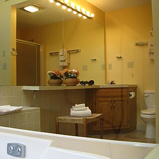 Cathedral Ledge Resort — Bathroom