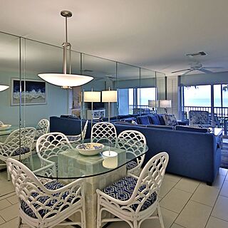 Plantation Beach Club at South Seas Island Resort — Dining Area