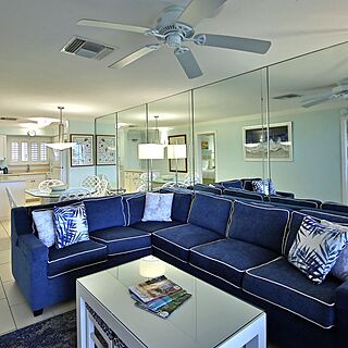 Plantation Beach Club at South Seas Island Resort — Living Area