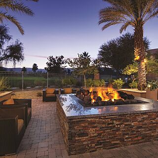 Marriott's Shadow Ridge II - The Enclaves &mdash; Firepit Area