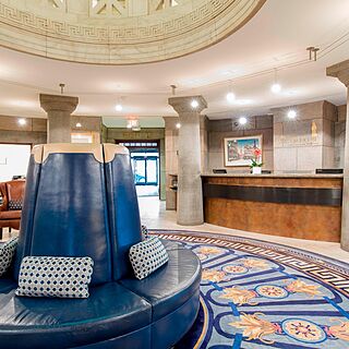 Marriott Vacation Club Pulse at Custom House, Boston — Lobby in the Historic Rotunda