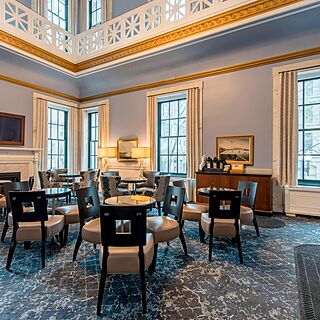 Marriott Vacation Club Pulse at Custom House, Boston — Counting Room - Bar