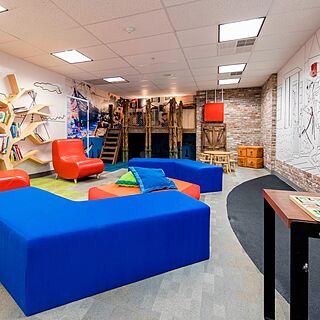 Marriott Vacation Club Pulse at Custom House, Boston — Game room